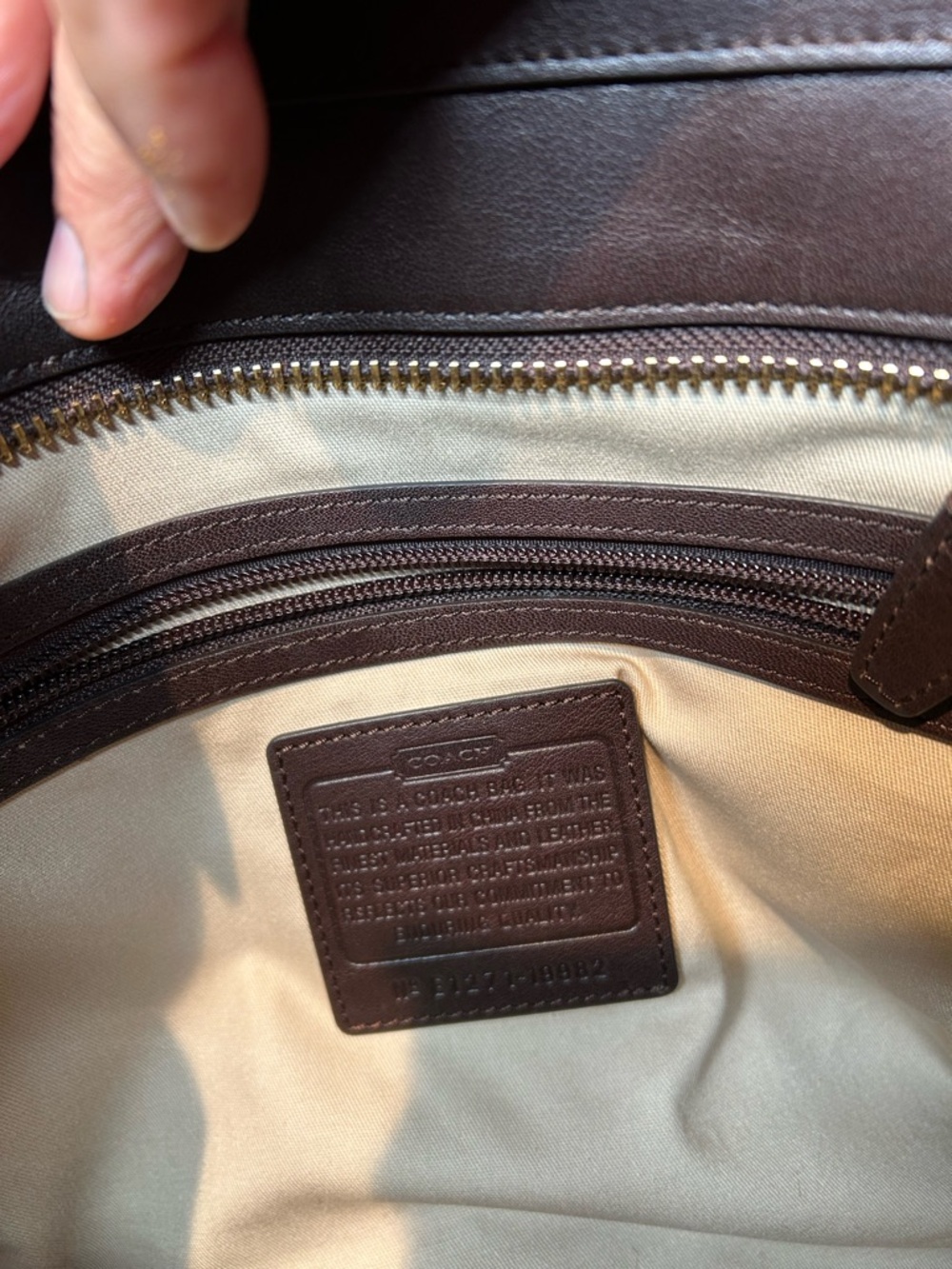 Legacy American Icon Coach Brown Leather Tassel Messenger Bag with Gold Hardware - Picture 5 of 6